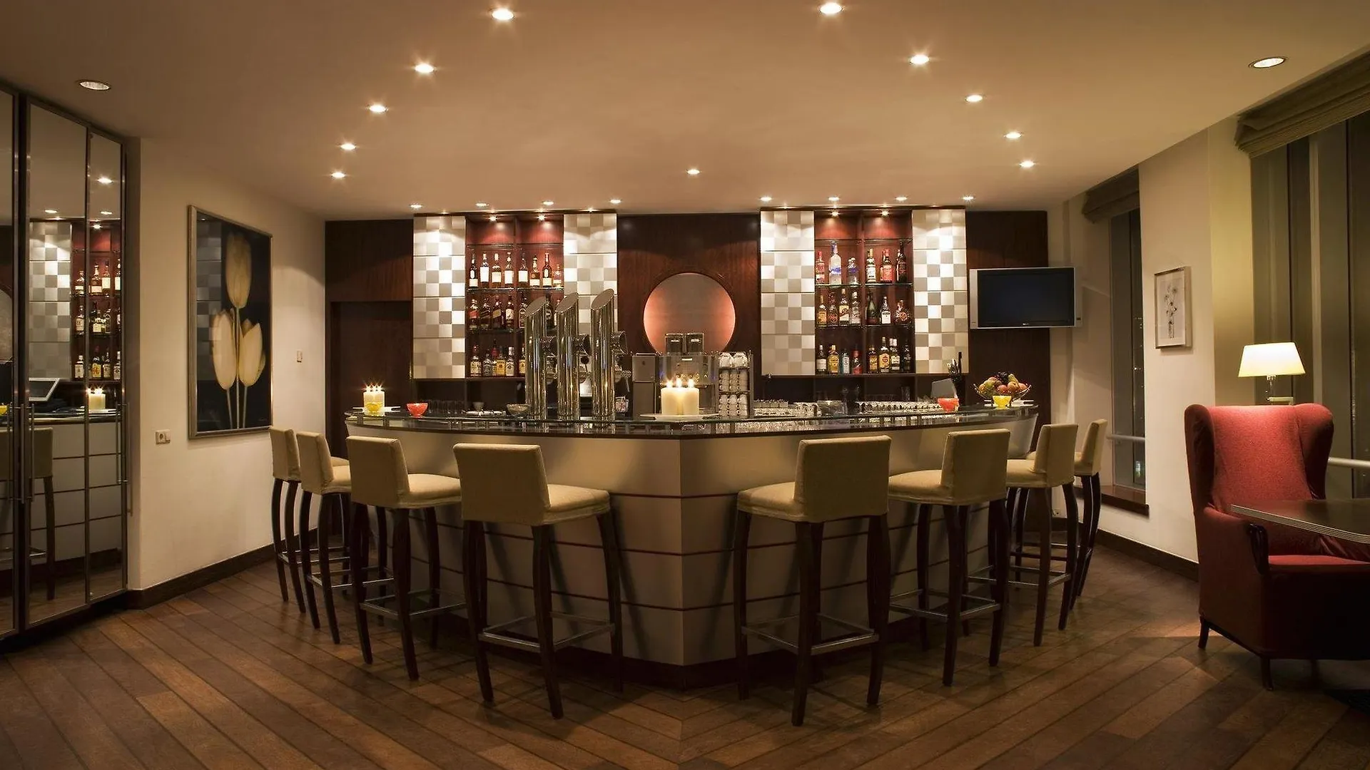 Rotterdam Marriott Hotel 5*,  Netherlands